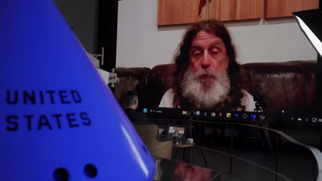 자동차 비유 직전 클로즈업